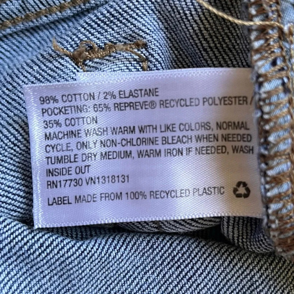 ✨Wild Fable Women's Blue Denim Cuffed Jean Shorts - Size 6/28 - EUC - Stretch - Picture 8 of 8